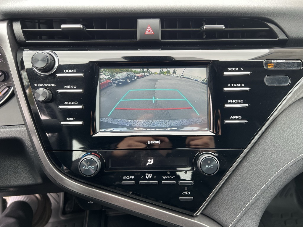 2020 Toyota Camry SE photo 20