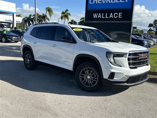 2025 Gmc Acadia Elevation photo 2