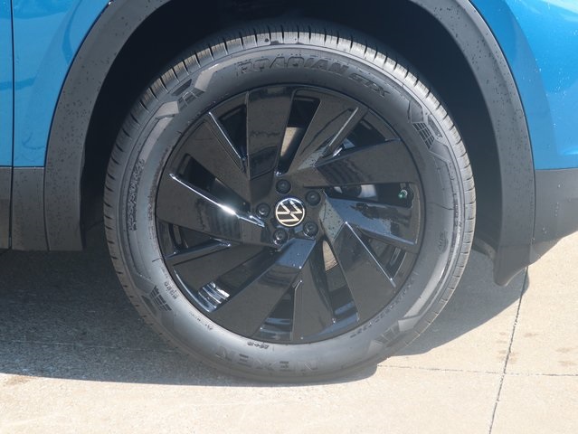 2024 Volkswagen Atlas Cross Sport SE Technology photo 5