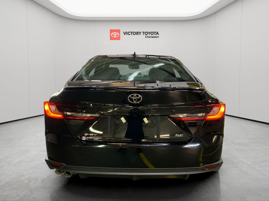 2026 Toyota Camry SE photo 4