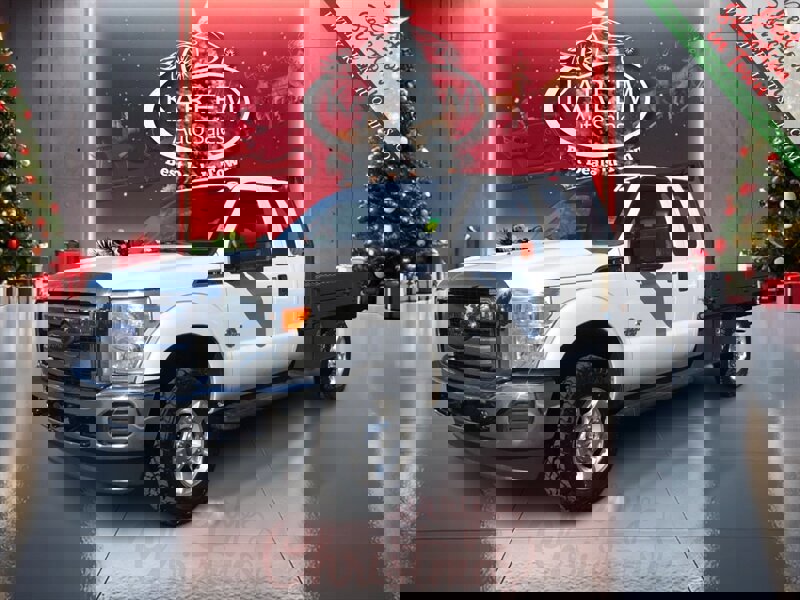 2012 Ford F-350 Super Duty Chassis Cab XLT's photo