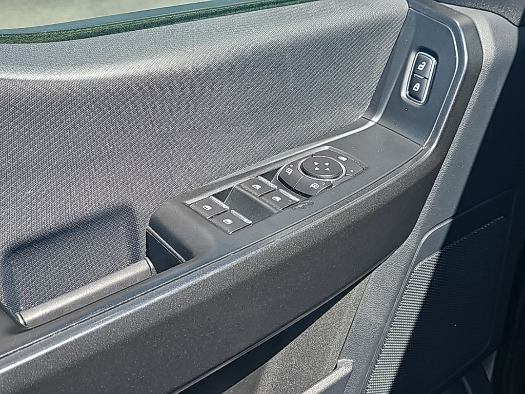 2022 Ford F-150 XL photo 14