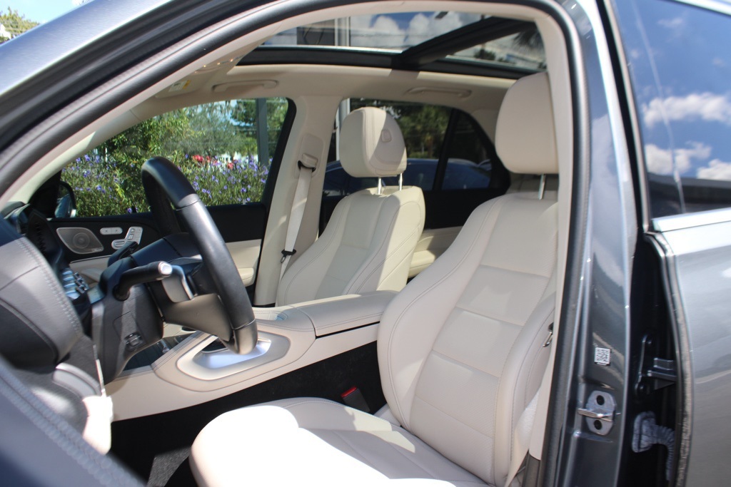 2024 Mercedes Benz GLE 350 4MATIC photo 3