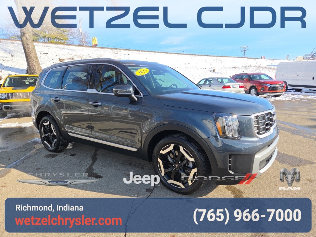 2023 Kia Telluride S's photo