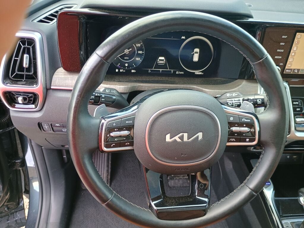2023 Kia Sorento X-Line SX Prestige photo 10