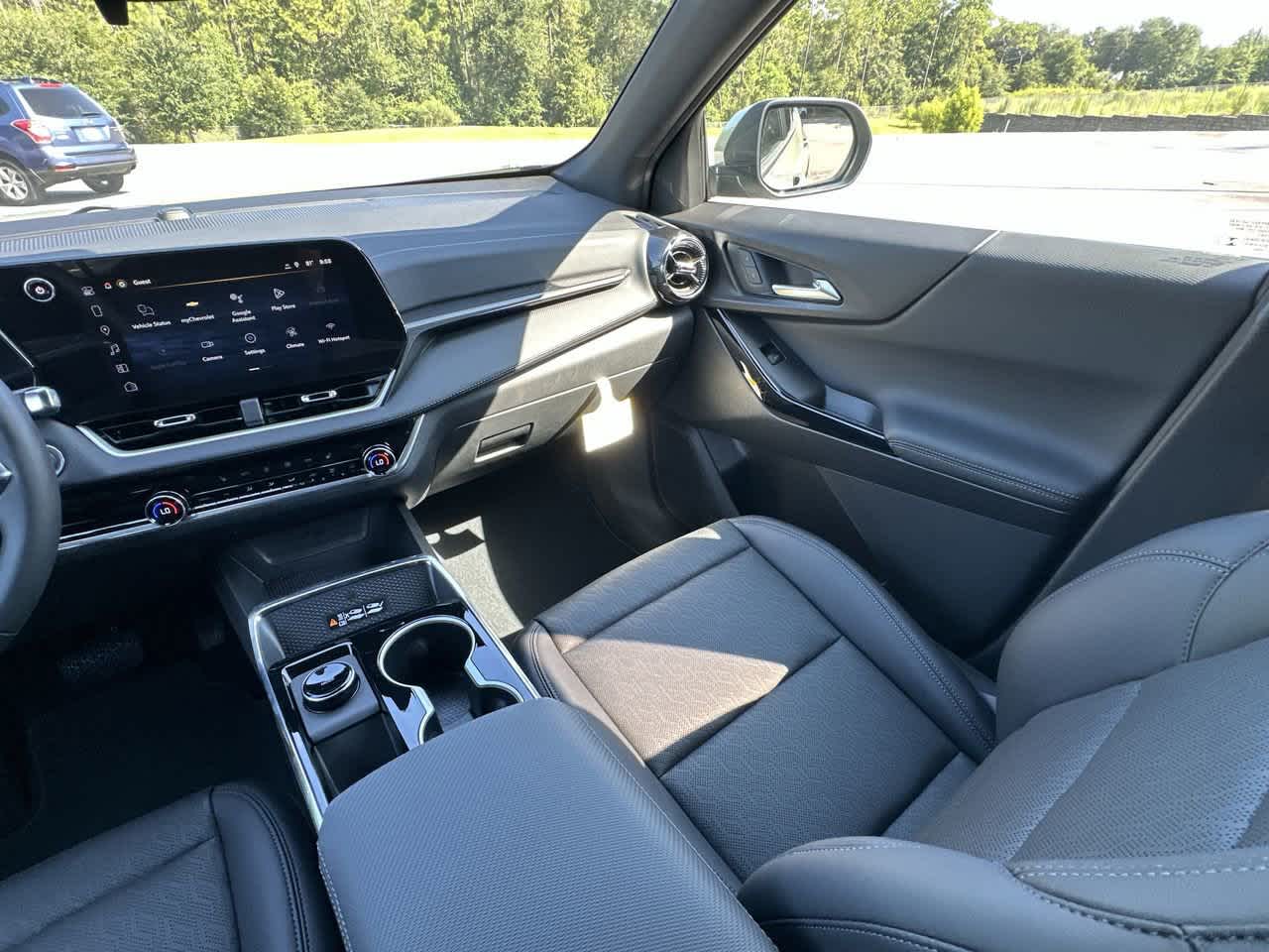 2026 Chevrolet Equinox LT photo 3