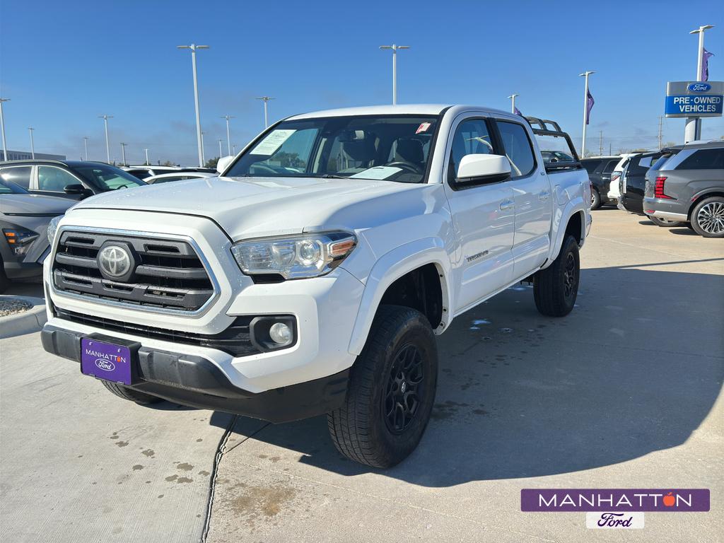 2019 Toyota Tacoma SR5's photo