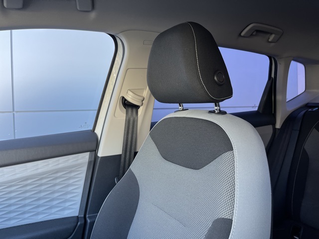2022 Volkswagen Taos S photo 36