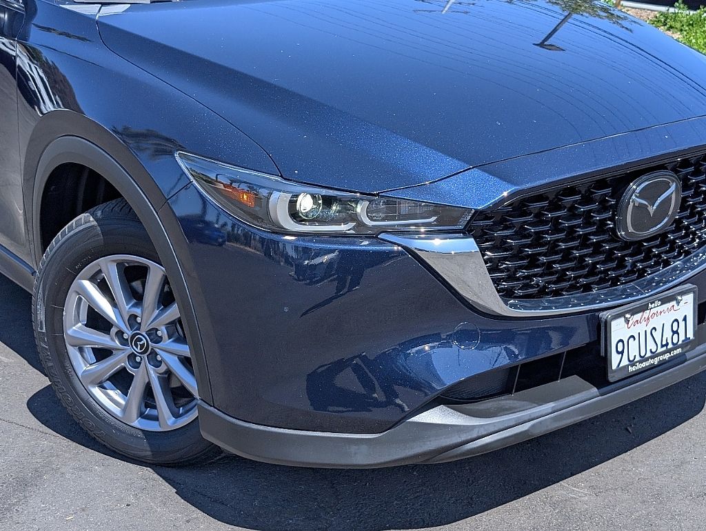 2023 Mazda CX-5 2.5 S Preferred photo 2