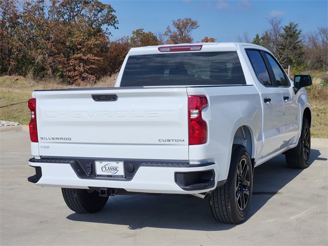 2026 Chevrolet Silverado 1500 Custom photo 4