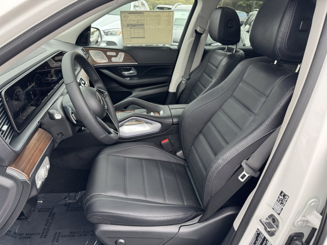 2025 Mercedes Benz GLE 580 4MATIC photo 2