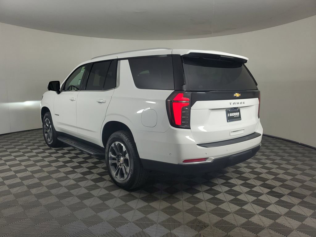 2025 Chevrolet Tahoe LS photo 4