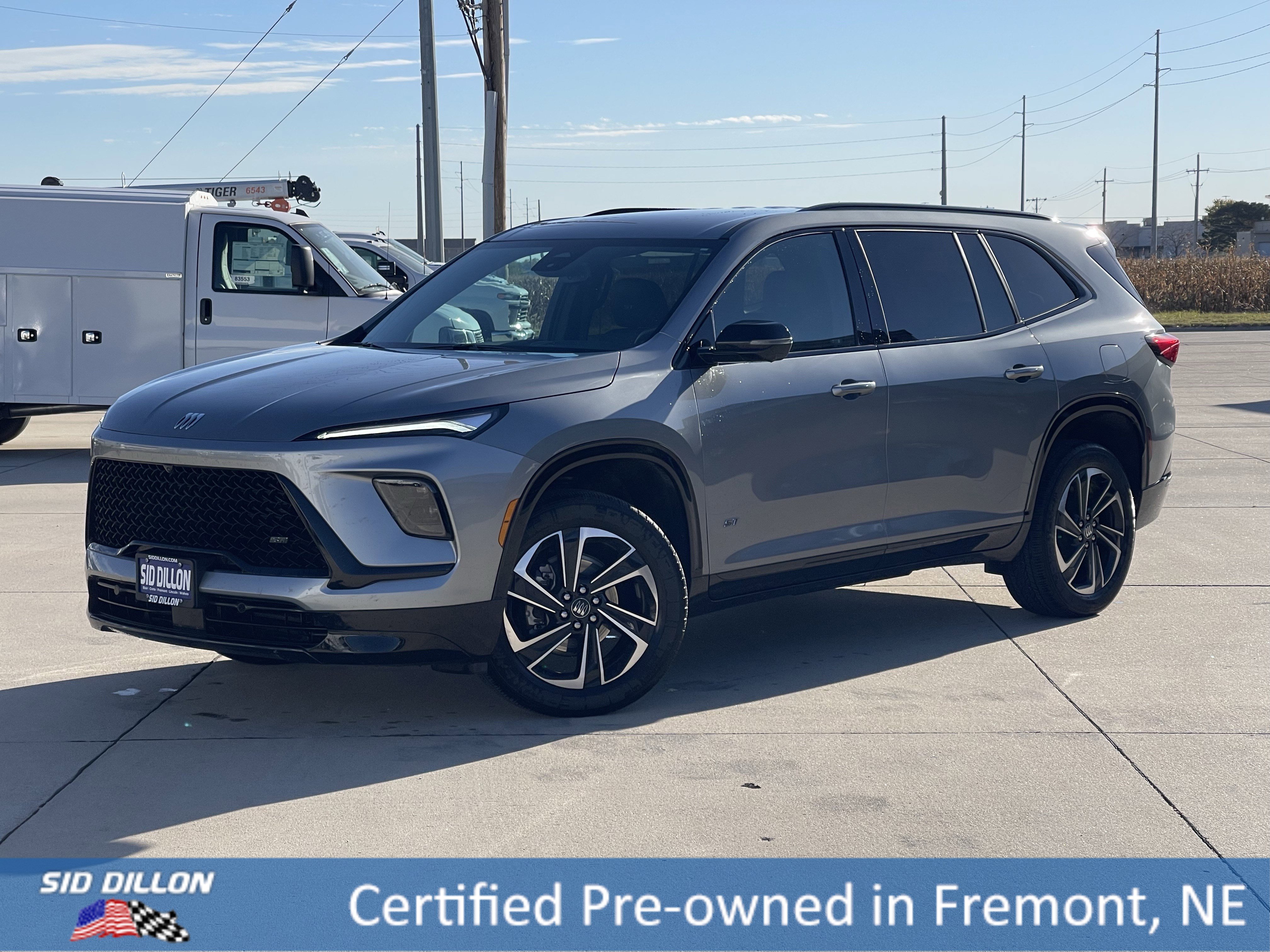 2025 Buick Enclave Sport Touring's photo