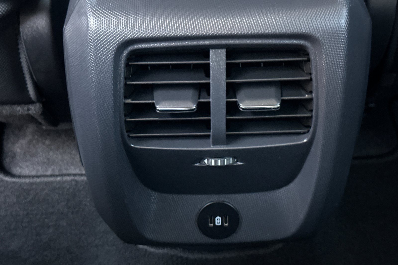 2025 Ford Mustang Mach-E Select photo 13