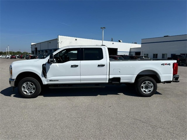 2026 Ford F-250 XLT photo 2