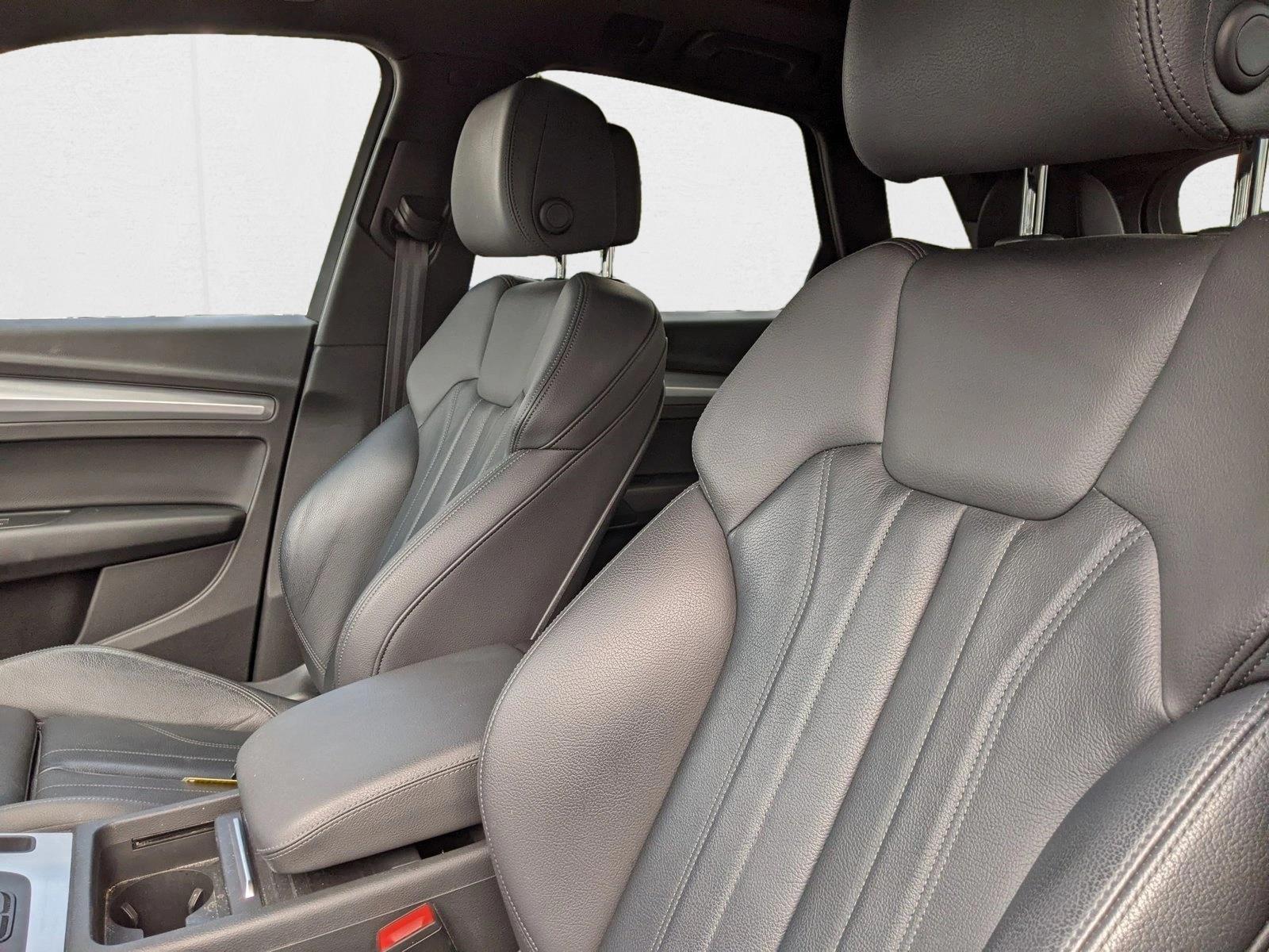 2020 Audi Q5 Premium 45 TFSI photo 12