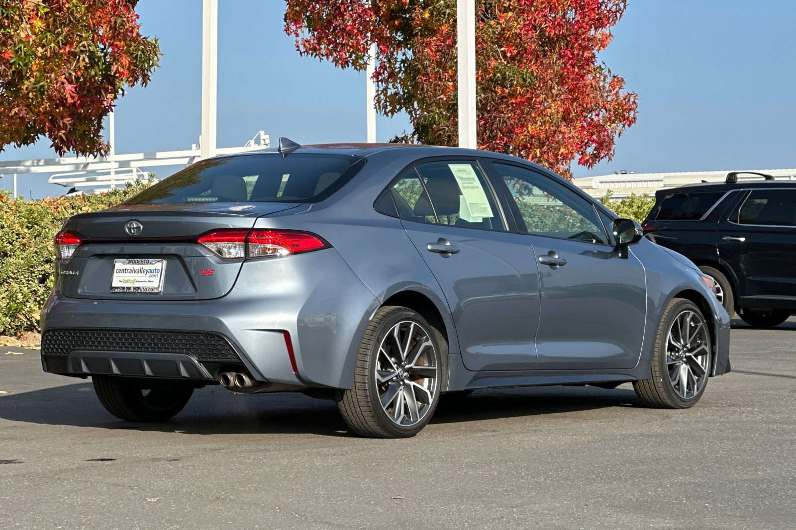2021 Toyota Corolla SE photo 3