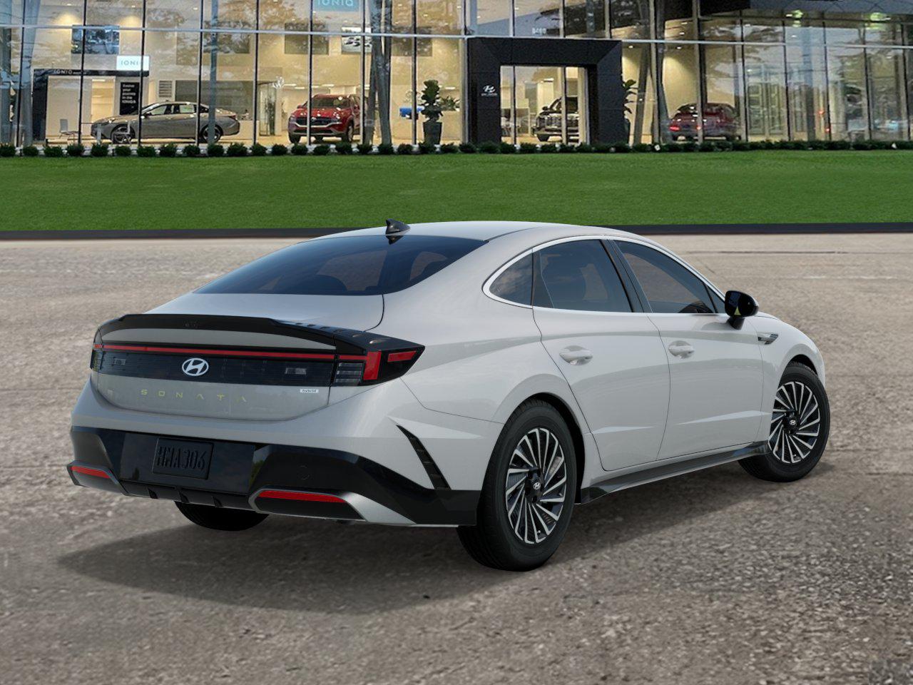 2025 Hyundai Sonata Hybrid SEL photo 4