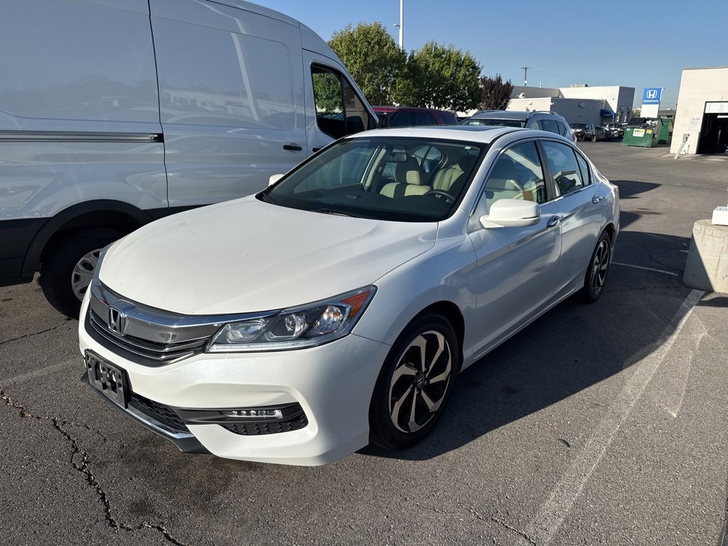 2017 Honda Accord EX photo 20