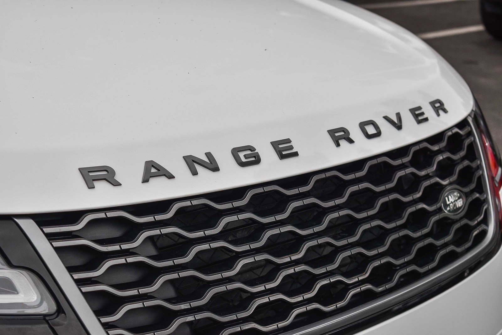2021 Land Rover Range Rover Velar R-Dynamic S photo 8