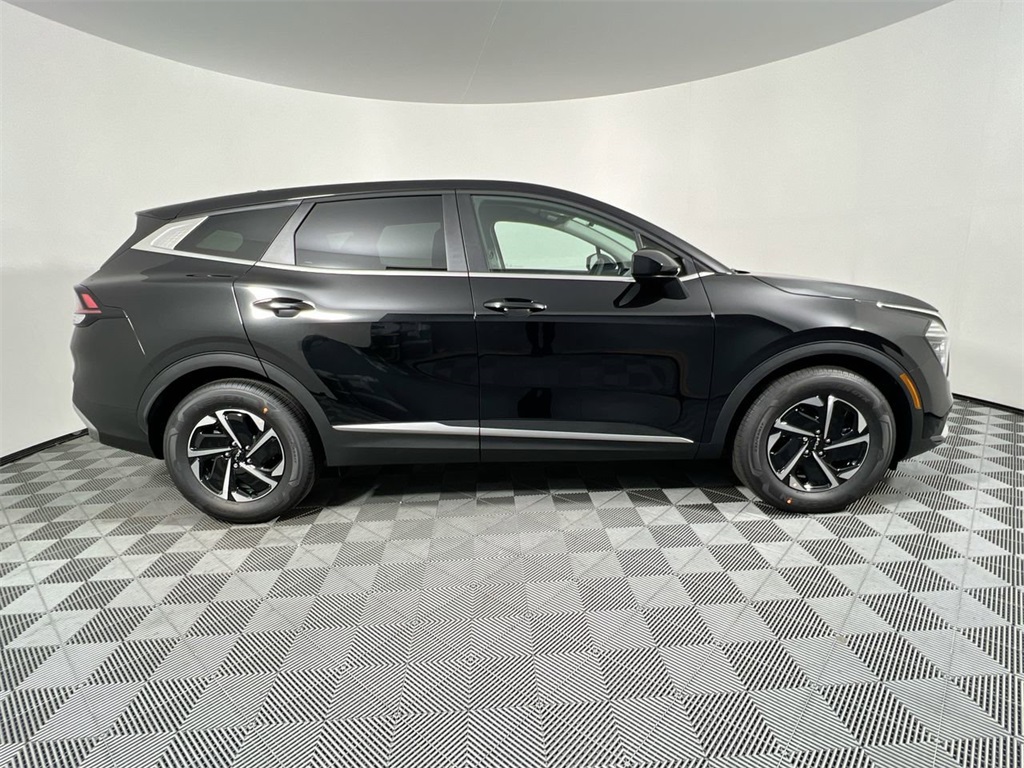 2025 Kia Sportage Hybrid LX photo 2