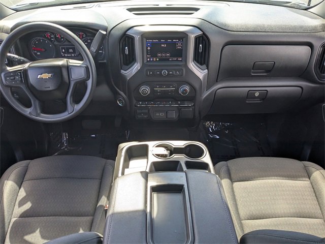 2024 Chevrolet Silverado 2500HD Custom photo 17