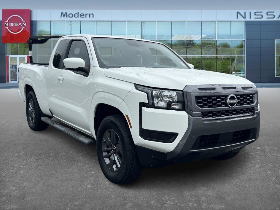 2025 Nissan Frontier SV photo 3