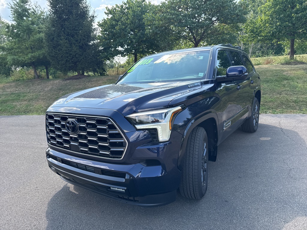 2025 Toyota Sequoia Platinum's photo