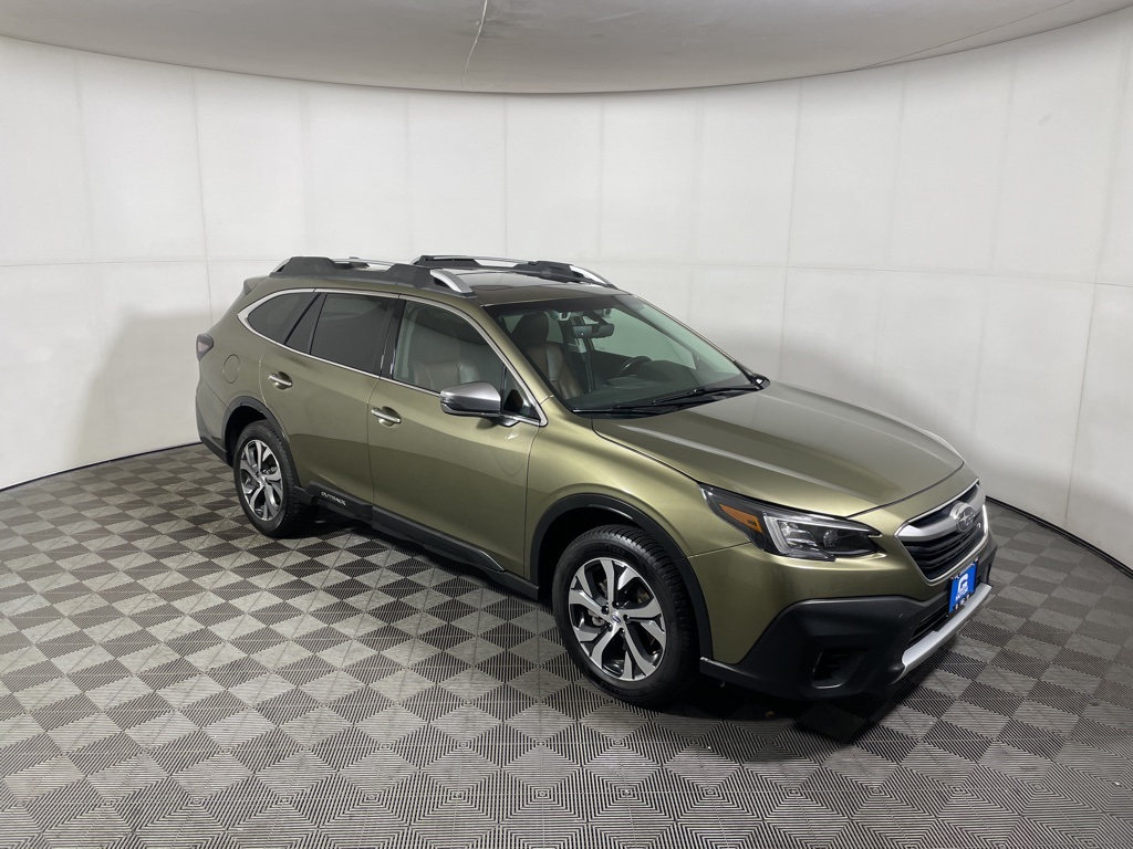 2022 Subaru Outback Touring's photo