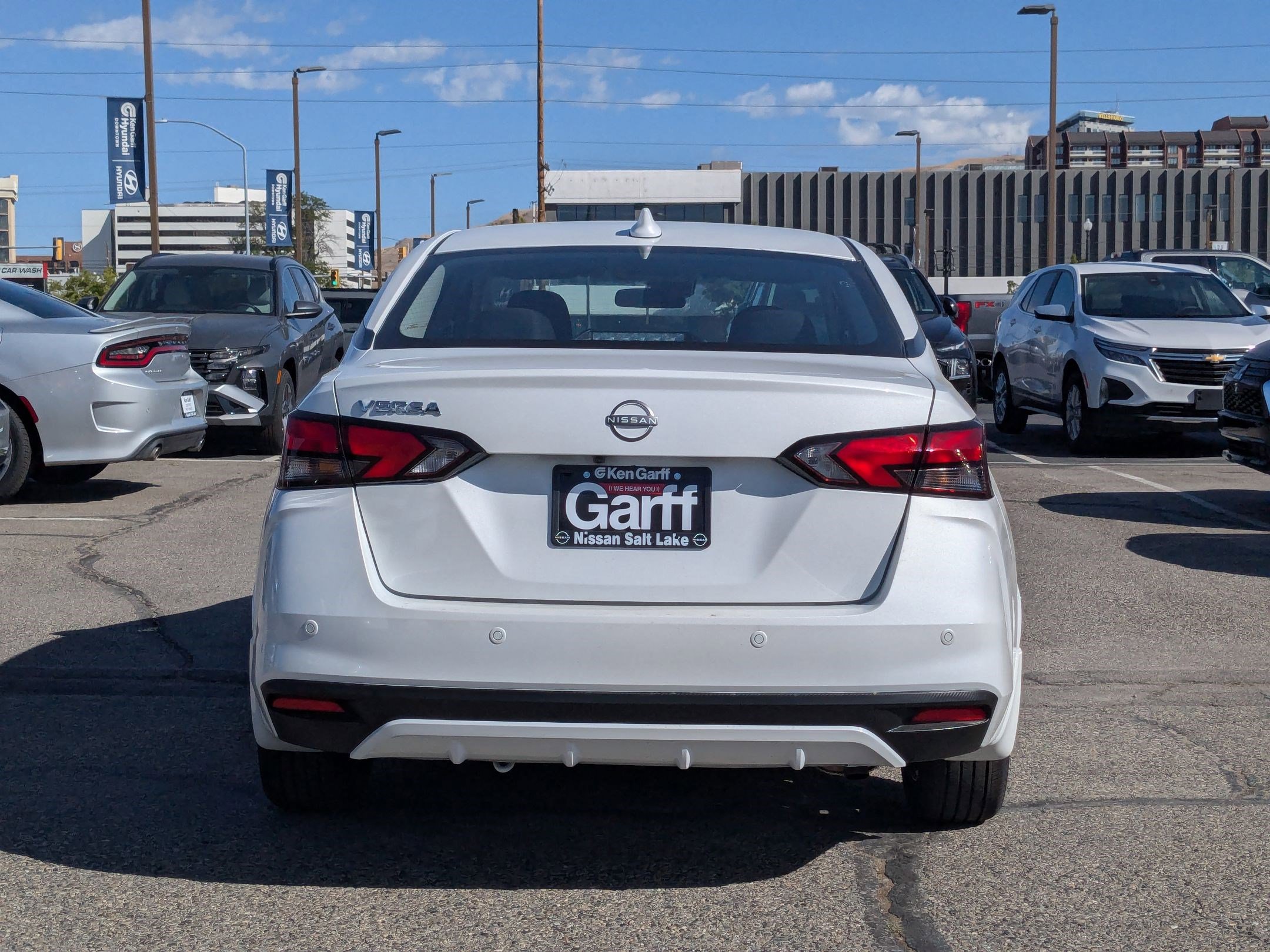 2025 Nissan Versa SV photo 4