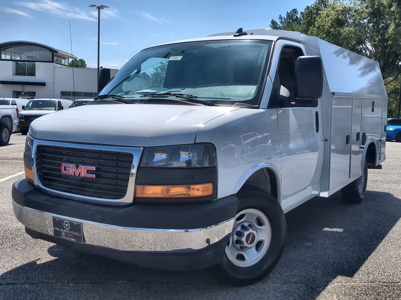 2025 GMC Savana Cutaway Work Van's photo