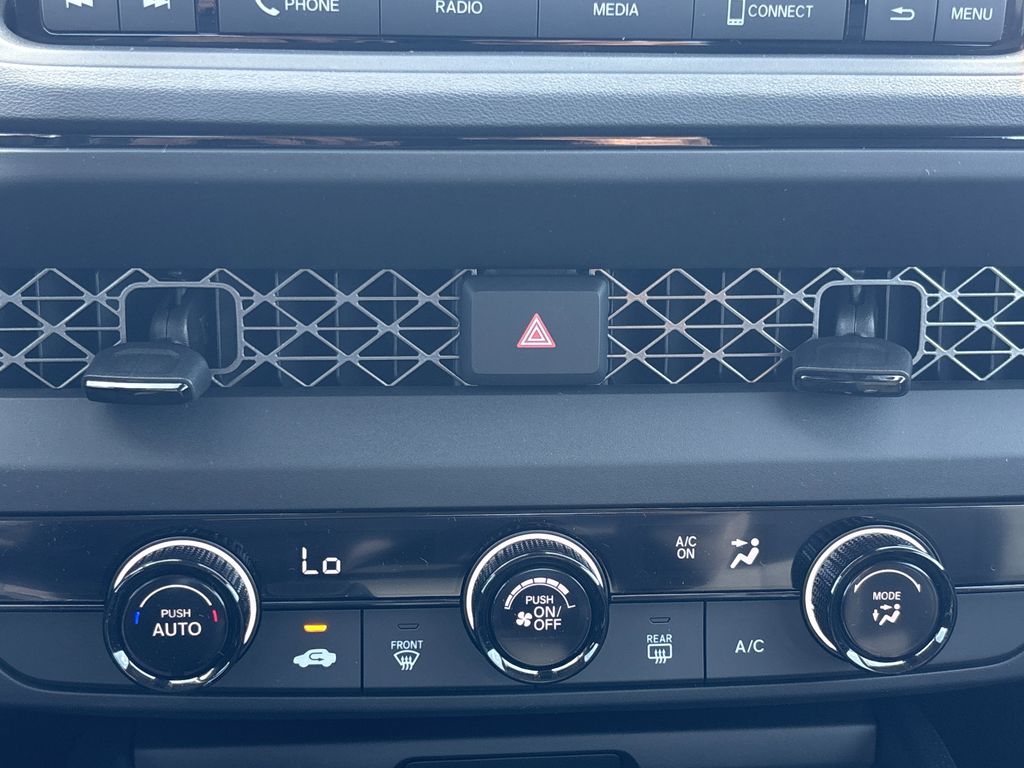 2025 Honda Accord LX photo 15