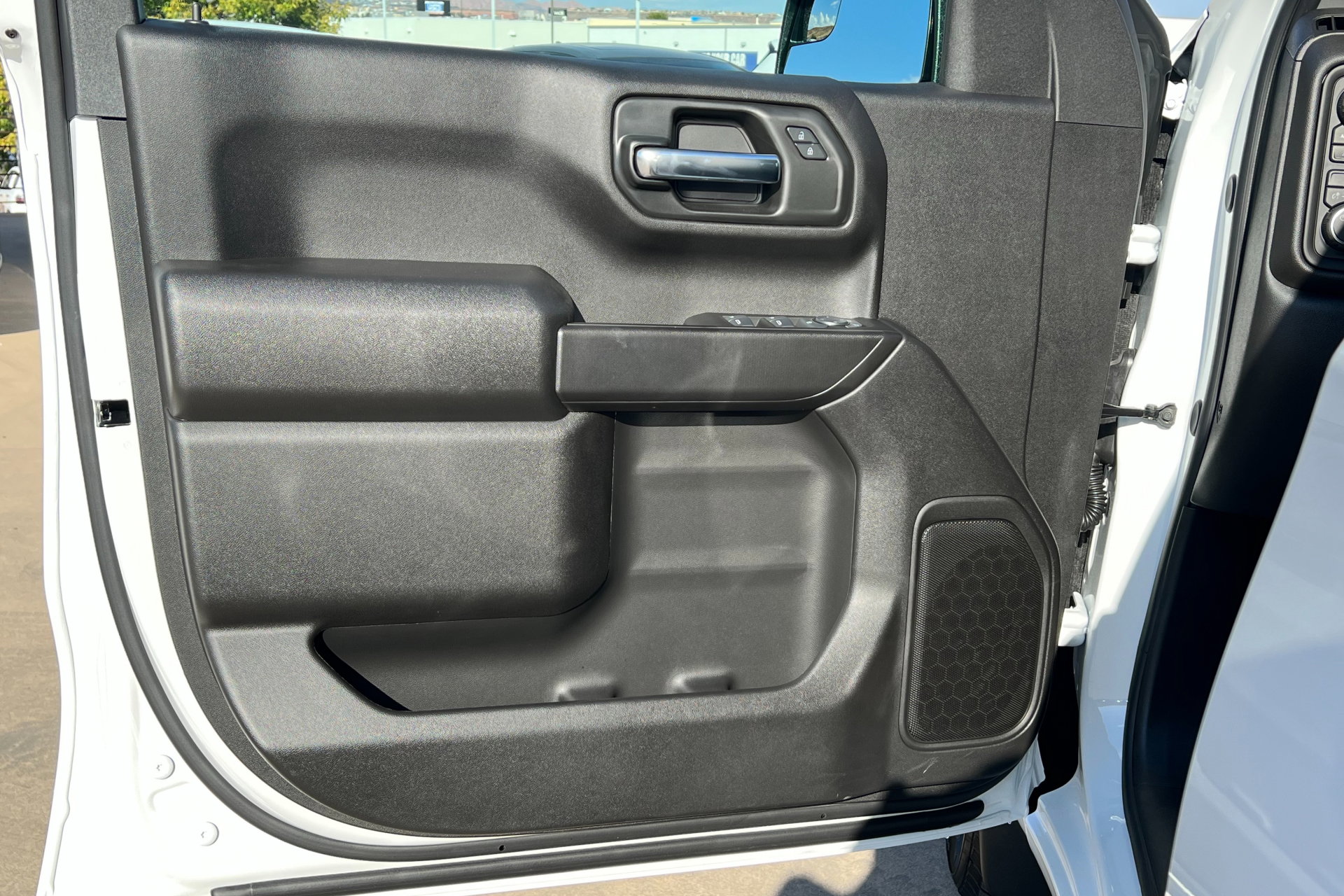 2025 Chevrolet Silverado 1500 Custom photo 14