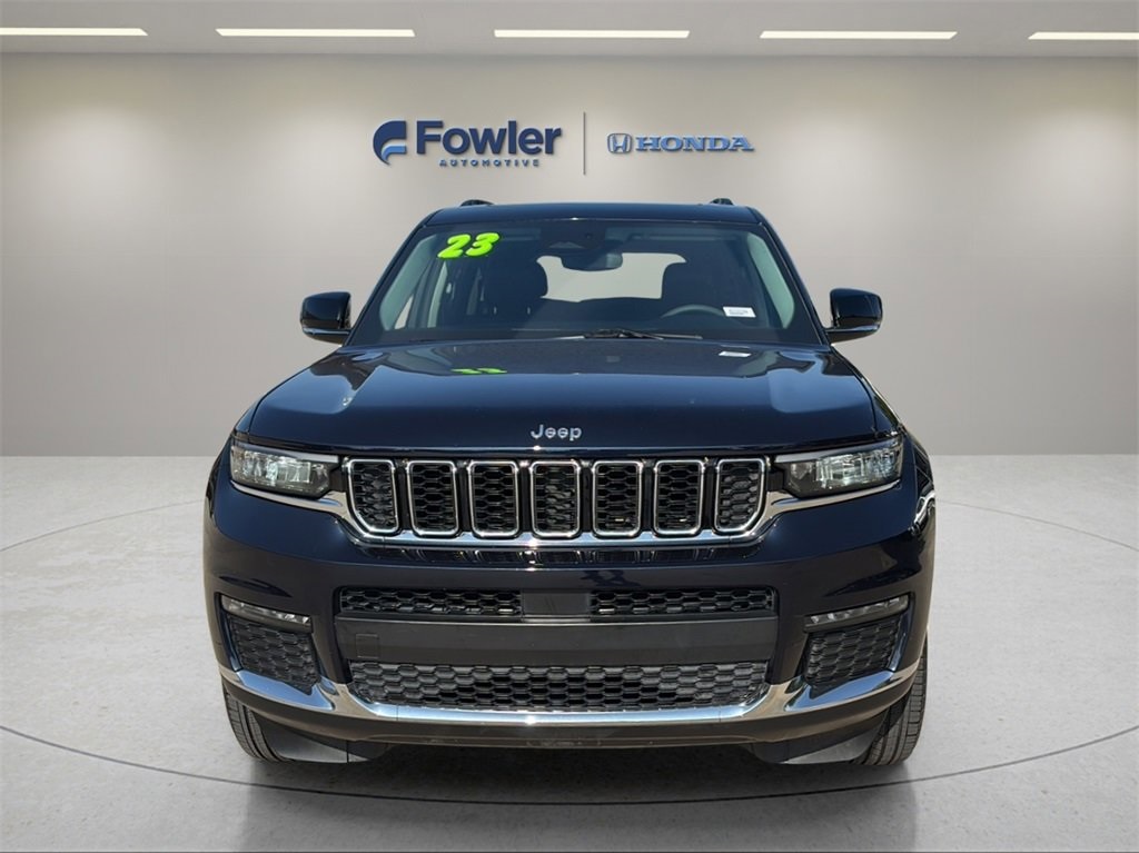 2023 Jeep Grand Cherokee Limited photo 2