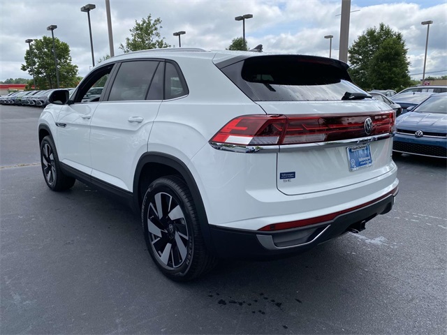 2025 Volkswagen Atlas Cross Sport SE Technology photo 4