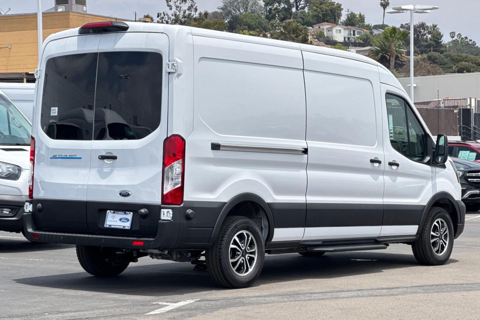 2024 Ford Transit photo 3