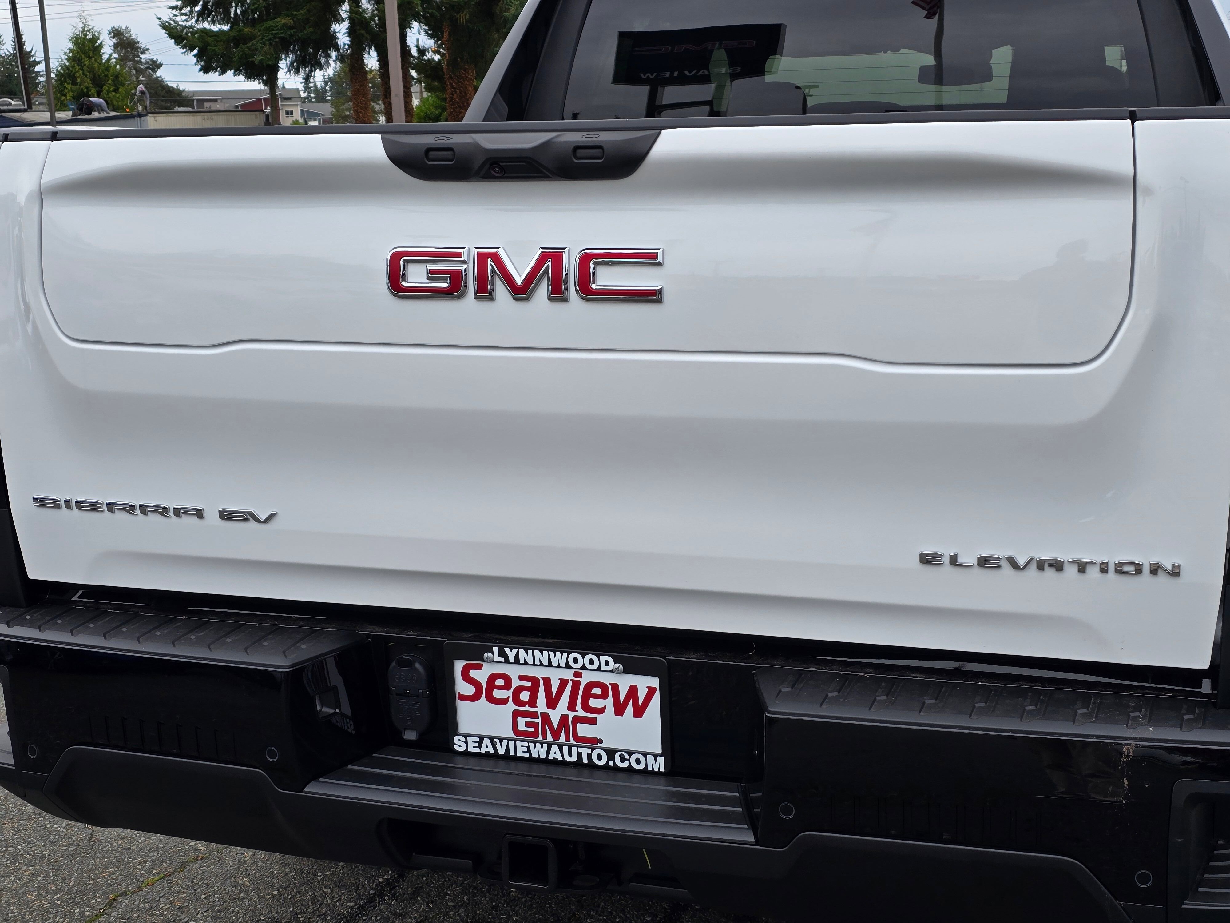 2026 Gmc Sierra Elevation photo 2