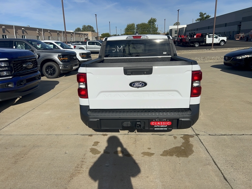 2025 Ford Maverick Lariat photo 2