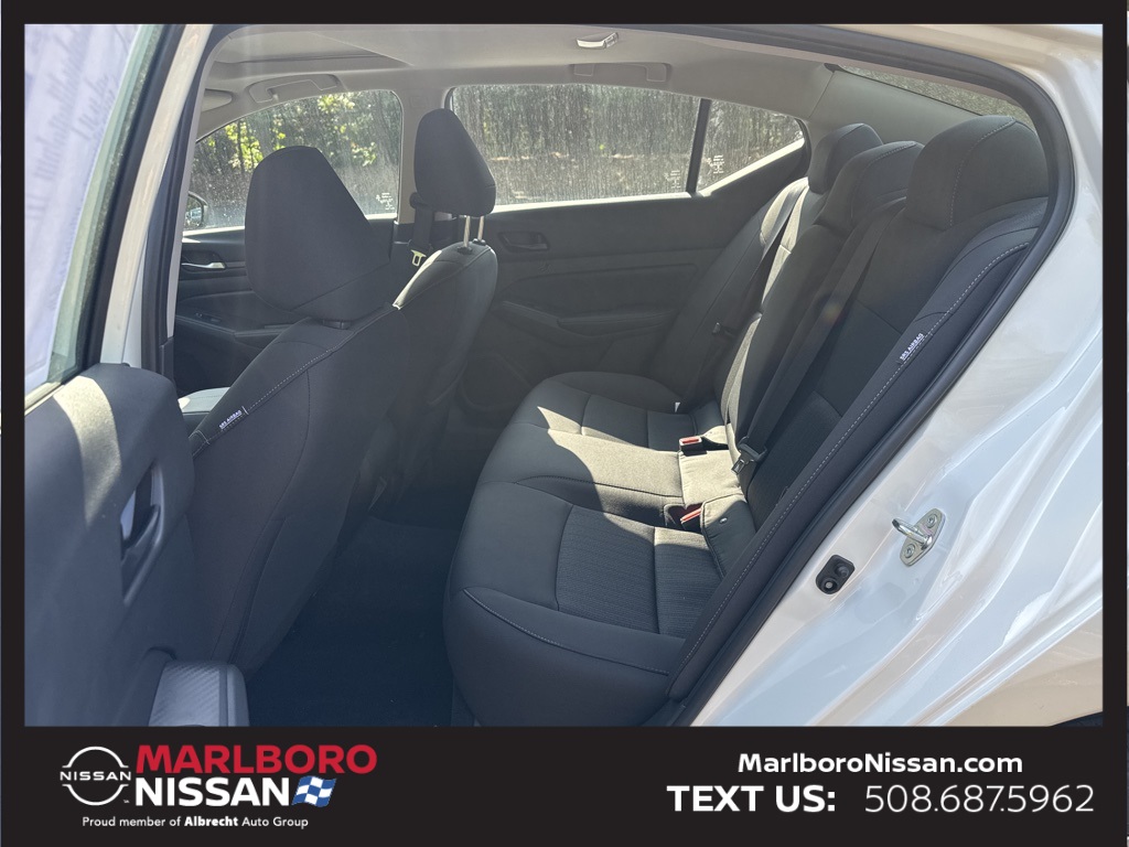 2025 Nissan Altima SV photo 13