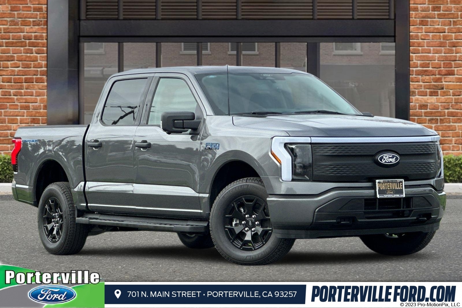 2025 Ford F-150 Lightning XLT's photo