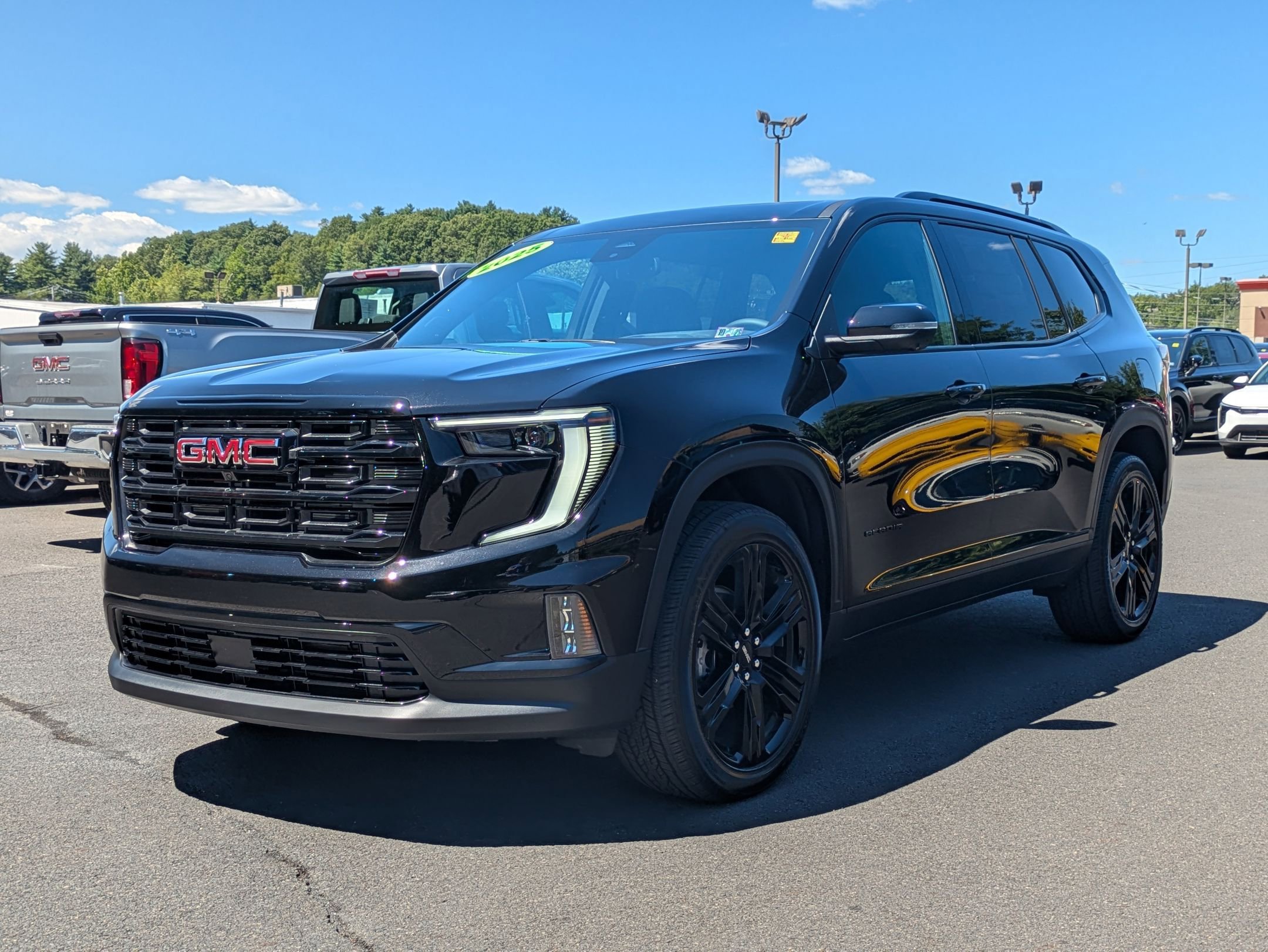 2025 Gmc Acadia Elevation photo 3