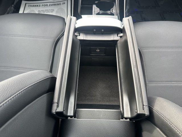 2025 Mercedes Benz C 300 4MATIC photo 31