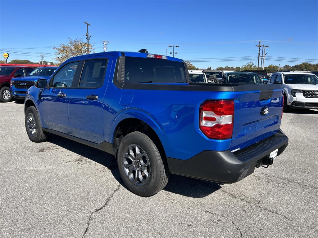 2025 Ford Maverick XLT photo 3