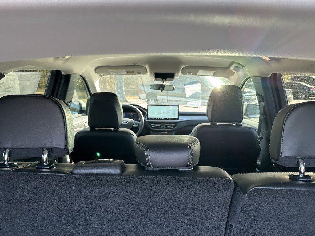 2025 Ford Escape Plug-In Hybrid photo 10
