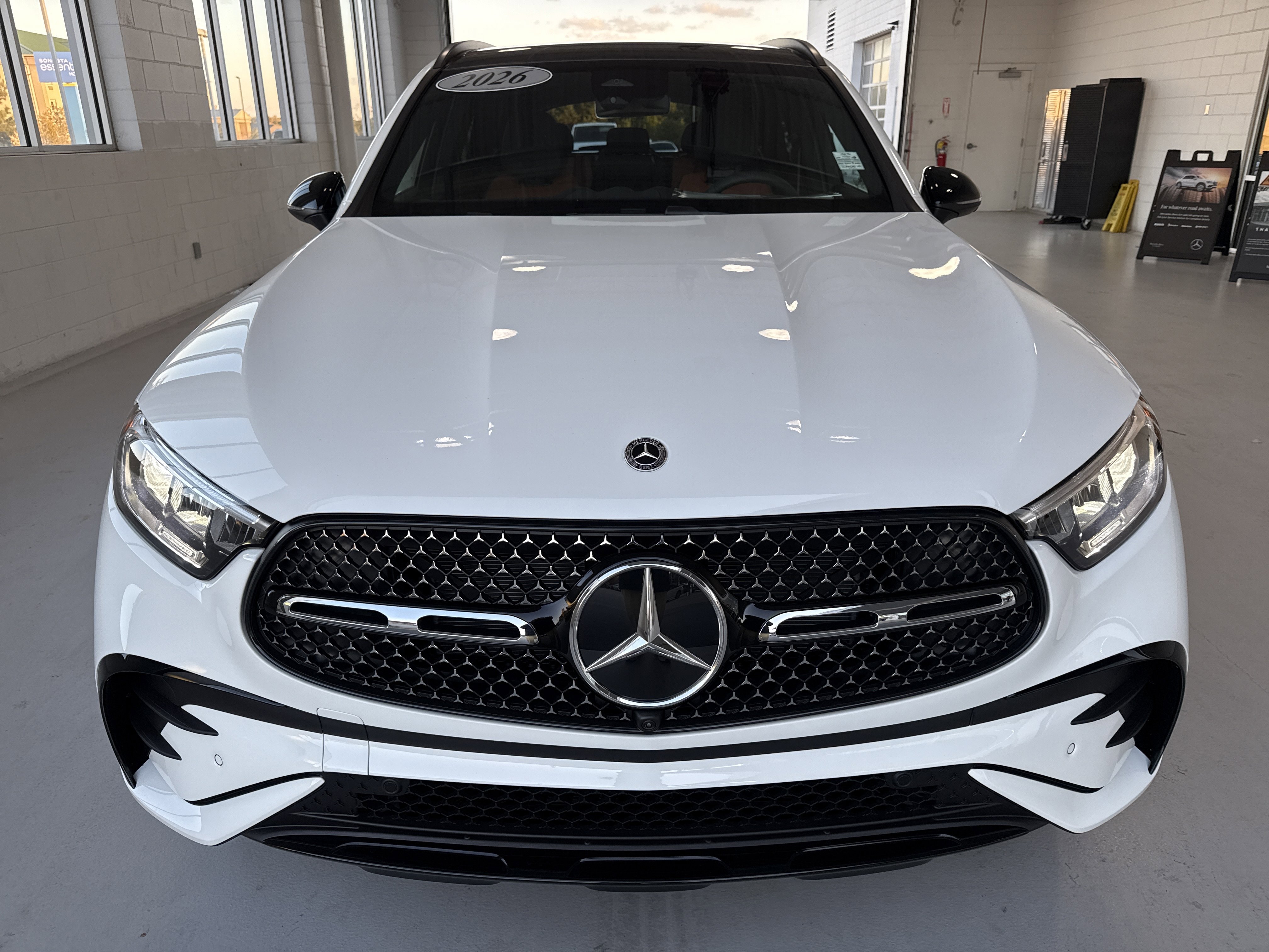 2026 Mercedes Benz GLC 300 photo 2