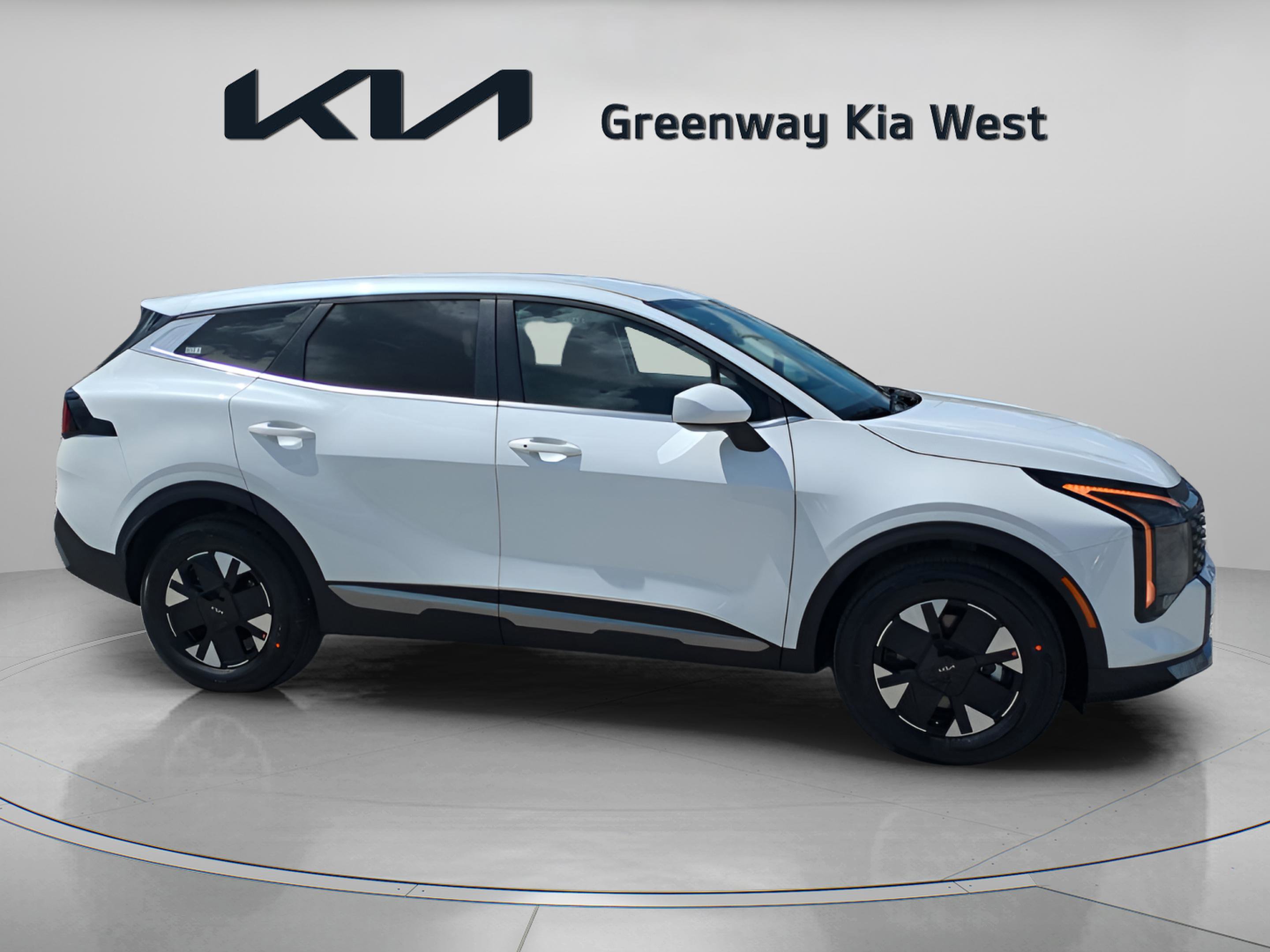 2026 Kia Sportage Hybrid LX photo 8