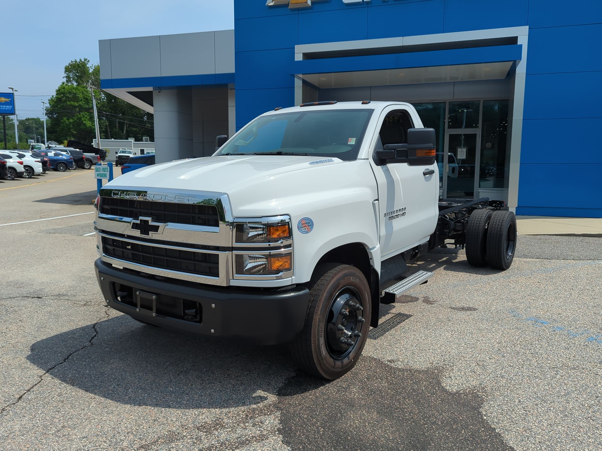 2024 Chevrolet Silverado 5500HD Work Truck photo 29