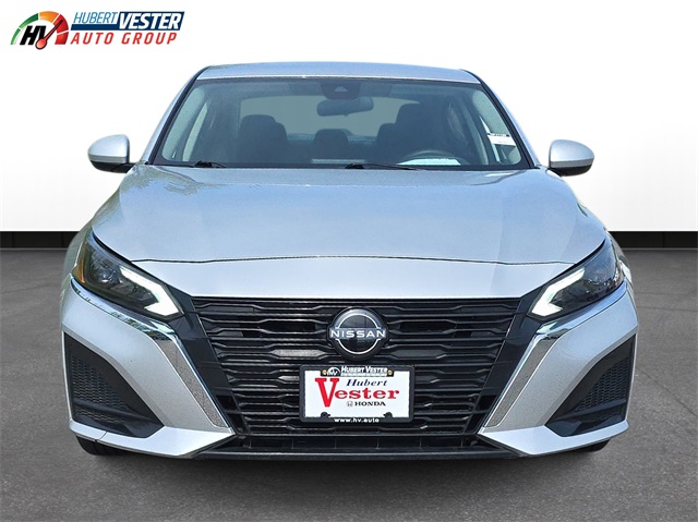 2023 Nissan Altima 2.5 SV photo 3