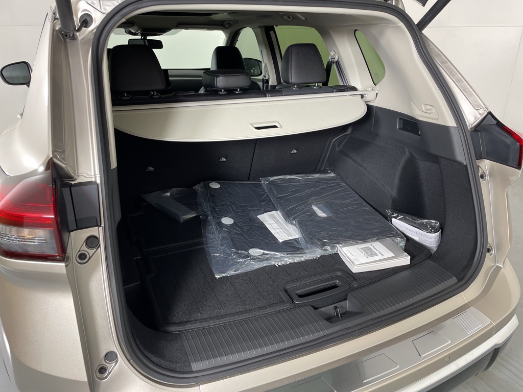 2026 Nissan Rogue Platinum photo 39