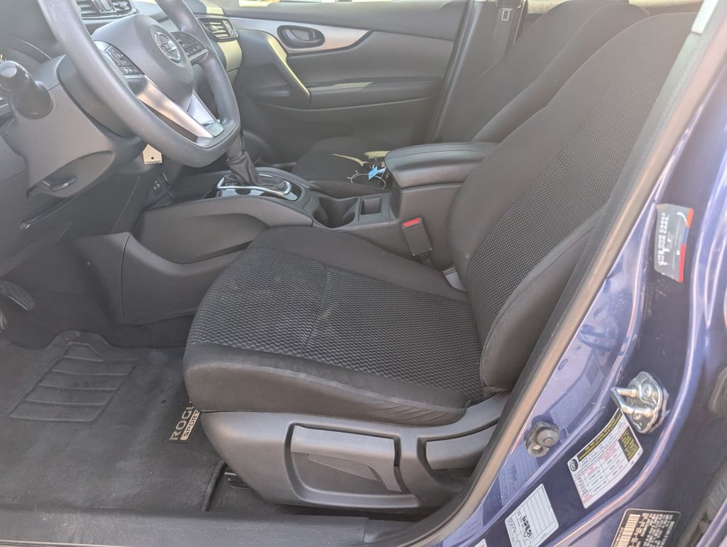 2021 Nissan Rogue Sport S photo 11